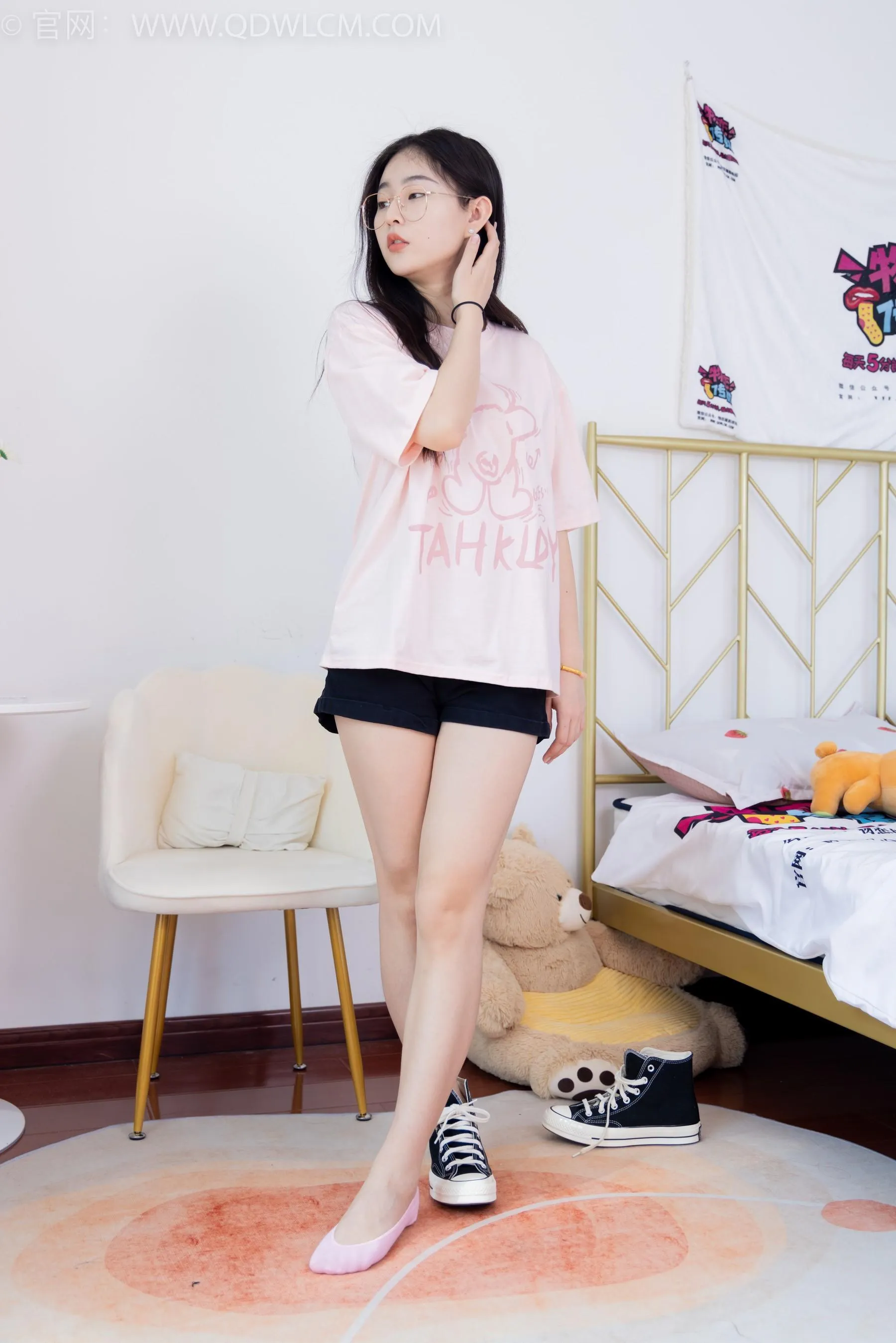 物恋传媒 NO.1576 美兔-体验孤独 [153P]插图1